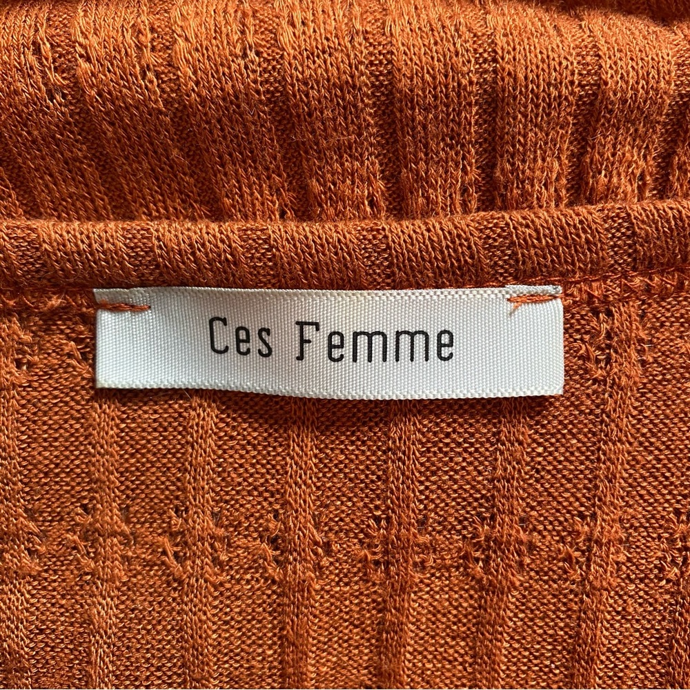 Ces Femme Ruffle Shoulder Ribbed Top - Size Medium, Rust - Picture 9 of 10